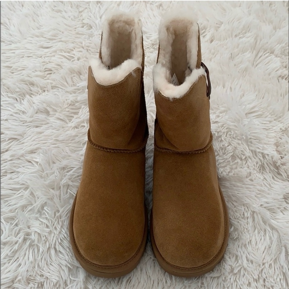 UGG Tan Winter Boots - Picture 3 of 8